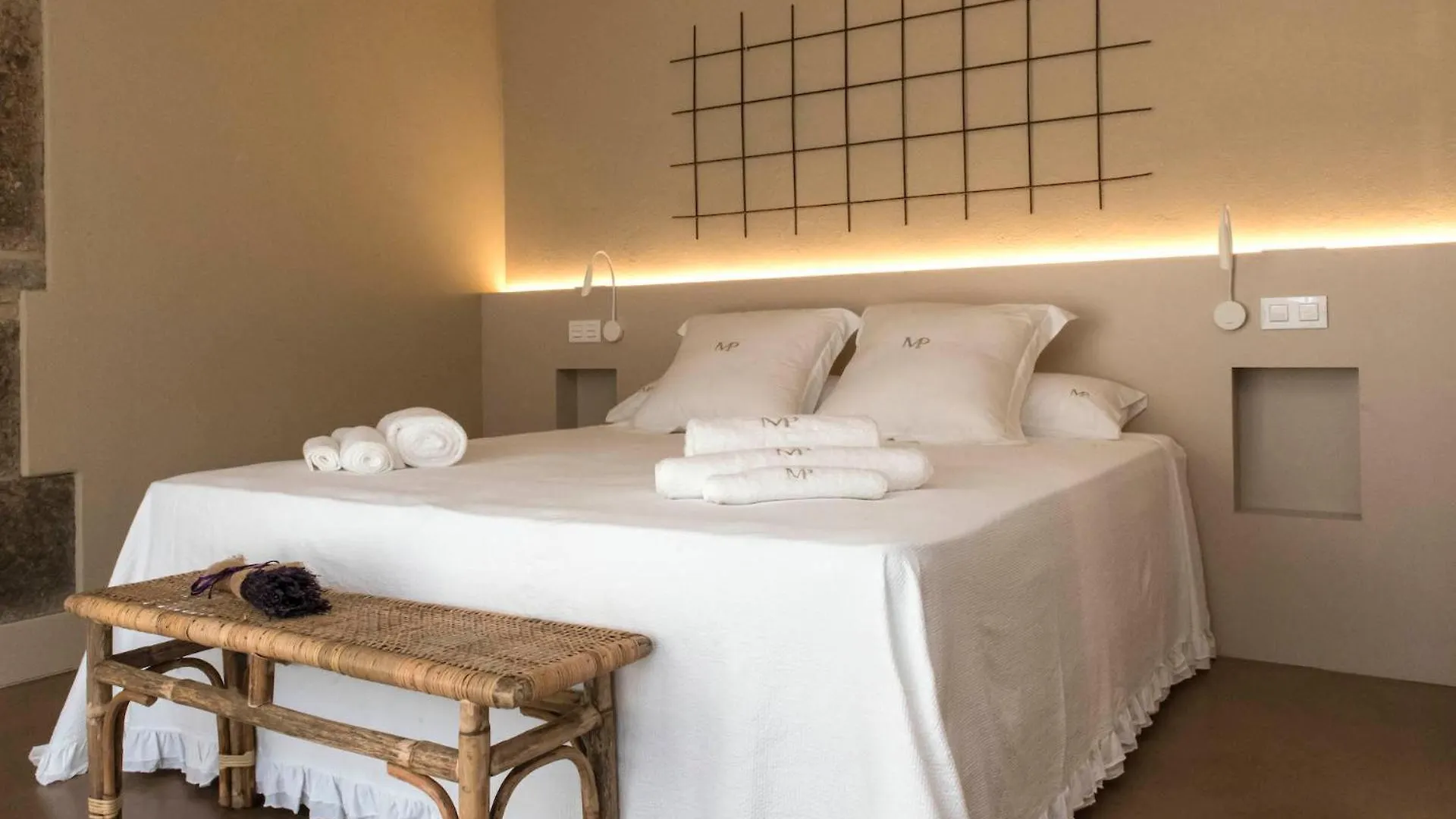 Mas Pla Bed and Breakfast Riudellots de la Selva