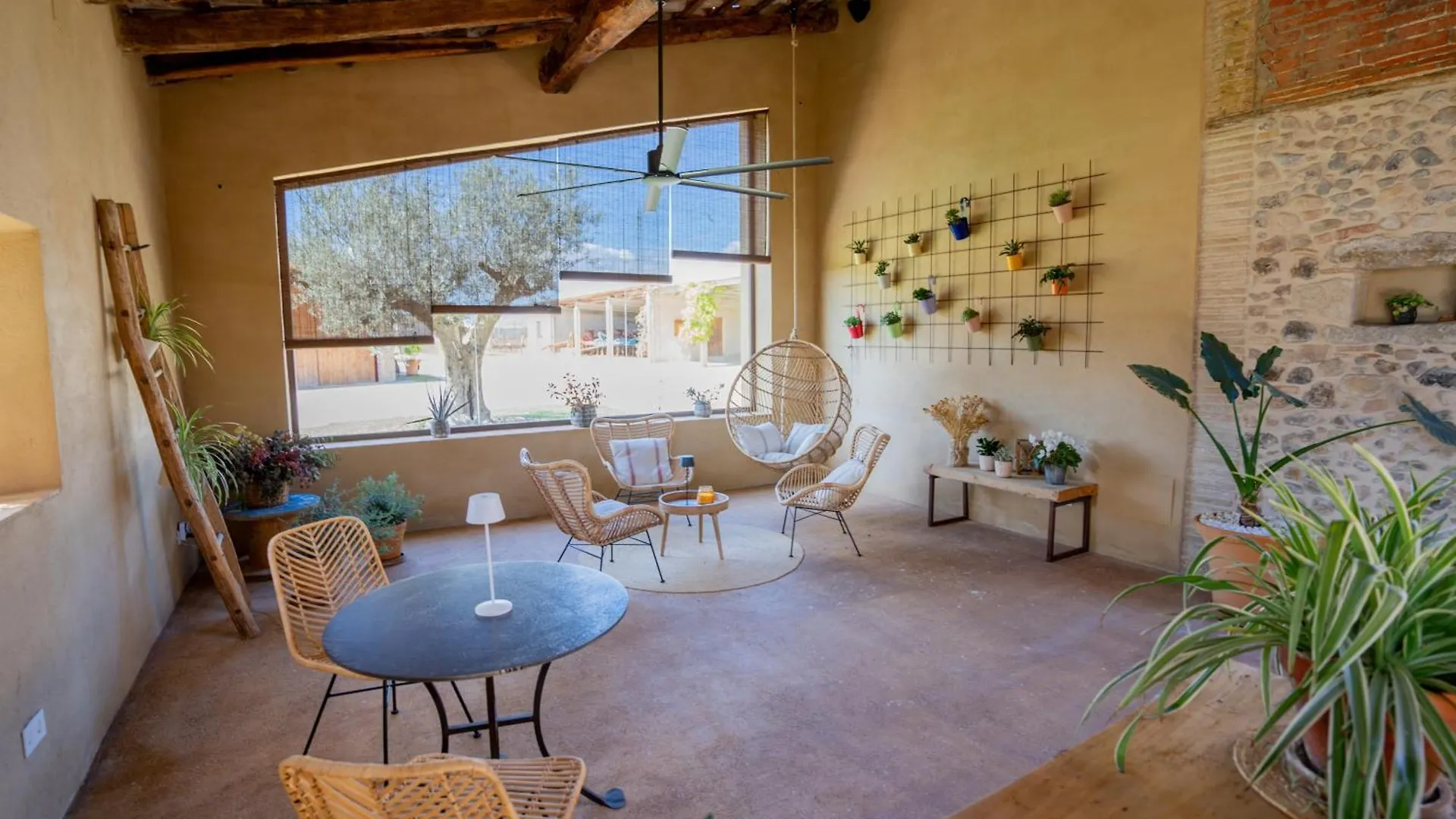 Bed & Breakfast Mas Pla Bed and Breakfast Riudellots de la Selva